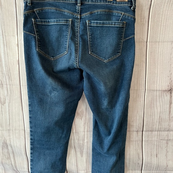 Juicy Couture Cropped Jeans - Picture 2 of 6